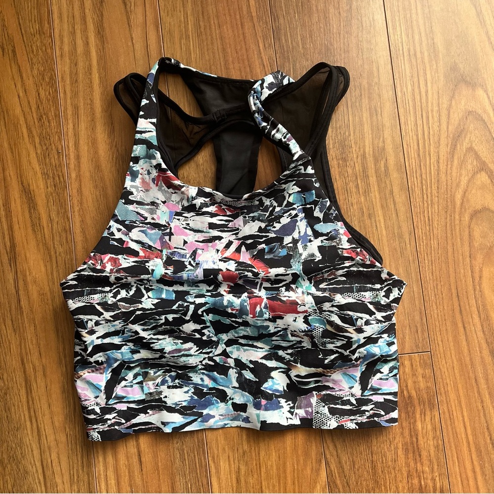 Lululemon top